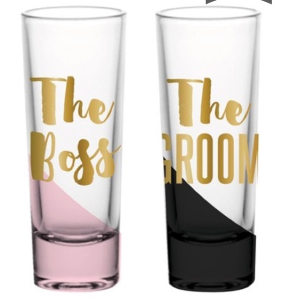 NIB Bride Groom shot glasses